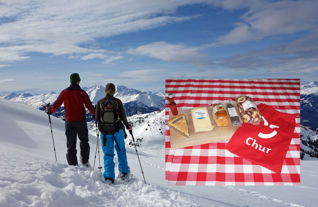 Snowshoe hike Dreibündenstein from Chur incl. special lunch and train ticket