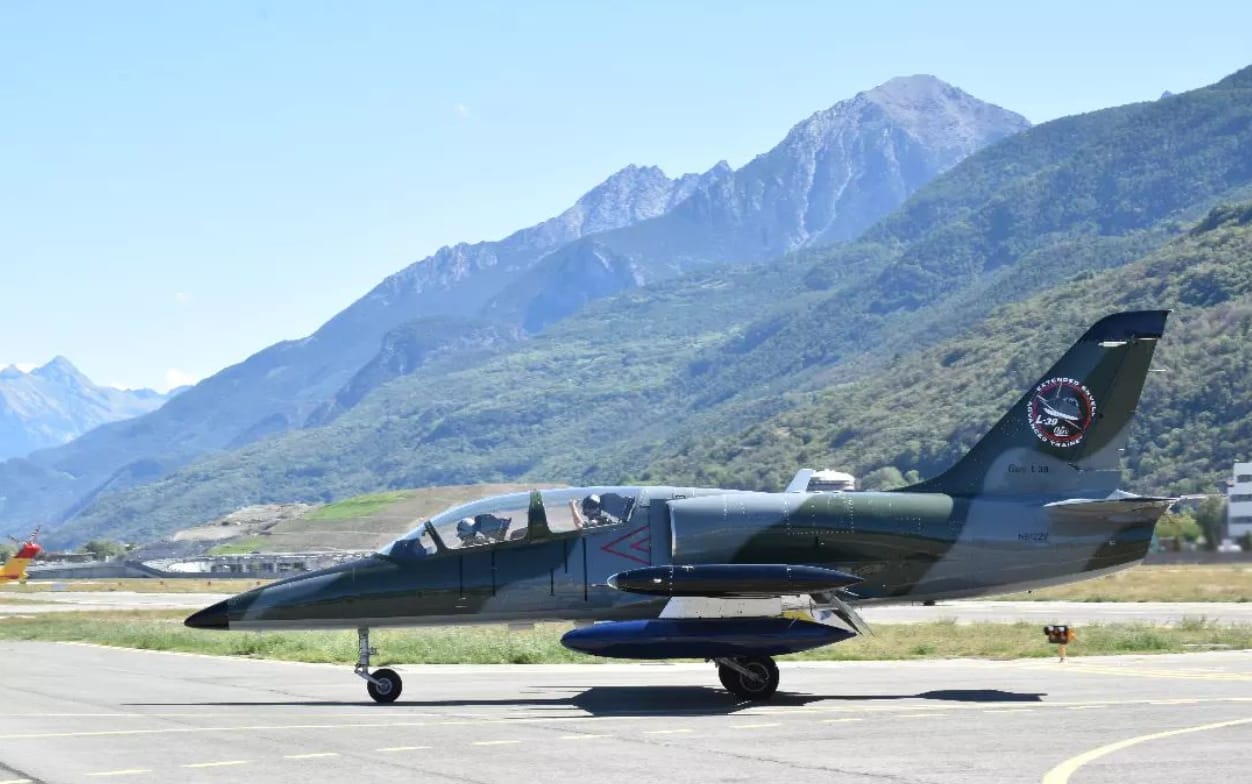 L-39 Jetflug in den Alpen ab Aosta IT