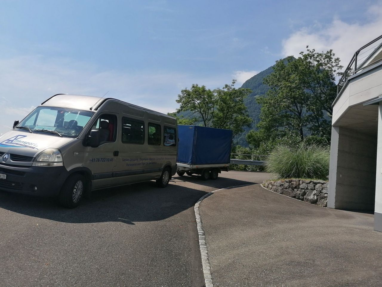 Nach Flughafen Mailand Malpensa: Transfer im Minibus