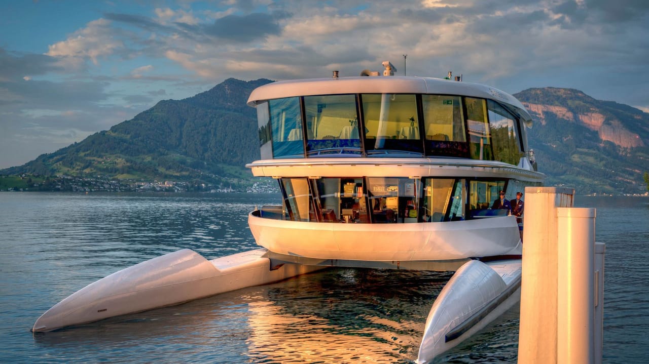 Rundfahrt mit dem Katamaran auf dem Vierwaldstättersee ab Luzern