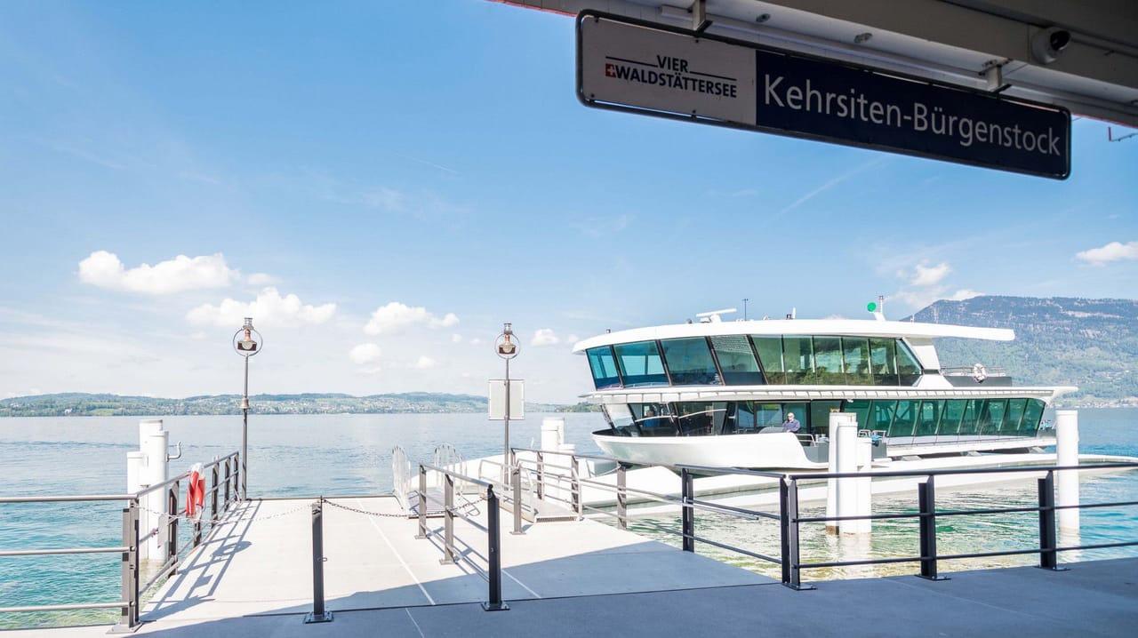 Rundfahrt mit dem Katamaran auf dem Vierwaldstättersee ab Luzern