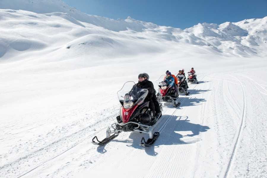 Luxus Schneemobil Tour inkl. Mittagessen ab Madesimo Italien