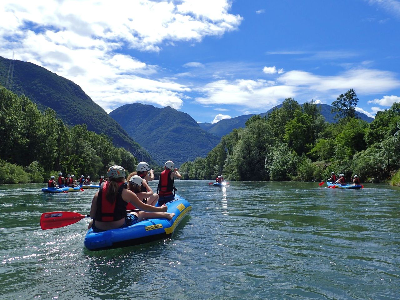Fun Rafting für Gruppen auf dem Fluss Ticino