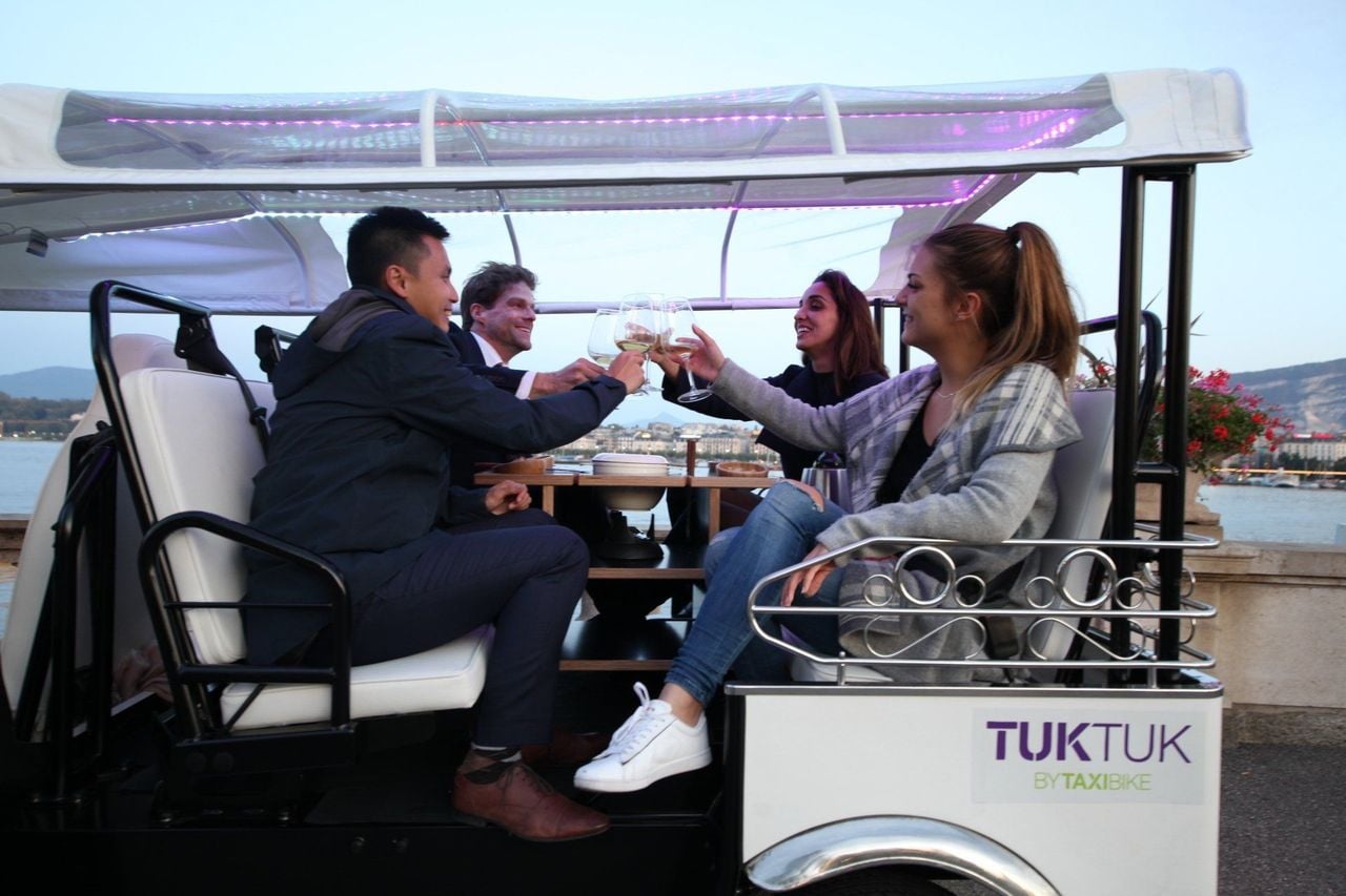Wein und Käse Stadtrundfahrt E-TukTuk in Genf