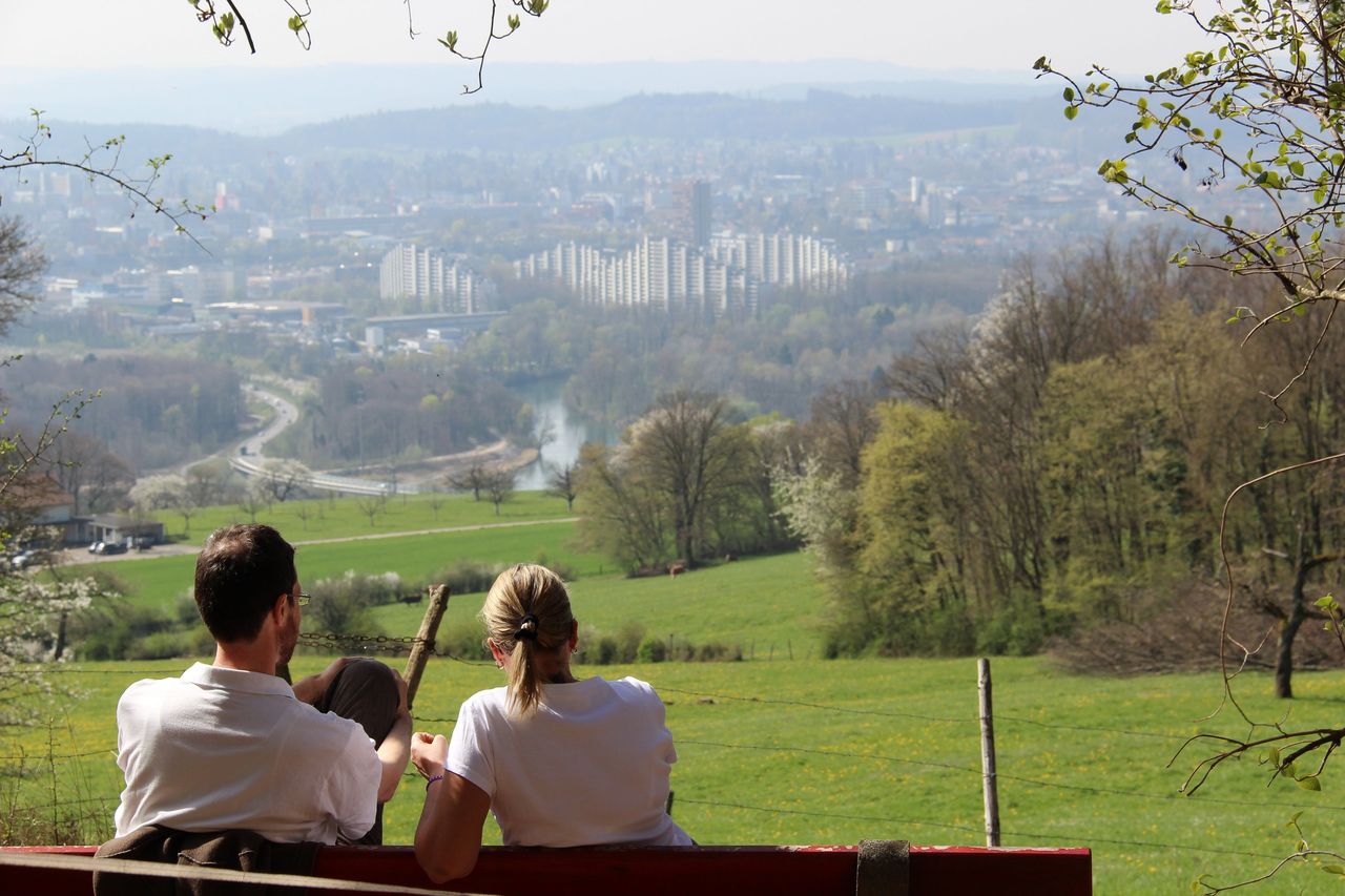"Wild roses of blossoms and fragrances" guided excursion in the Jurapark Aargau