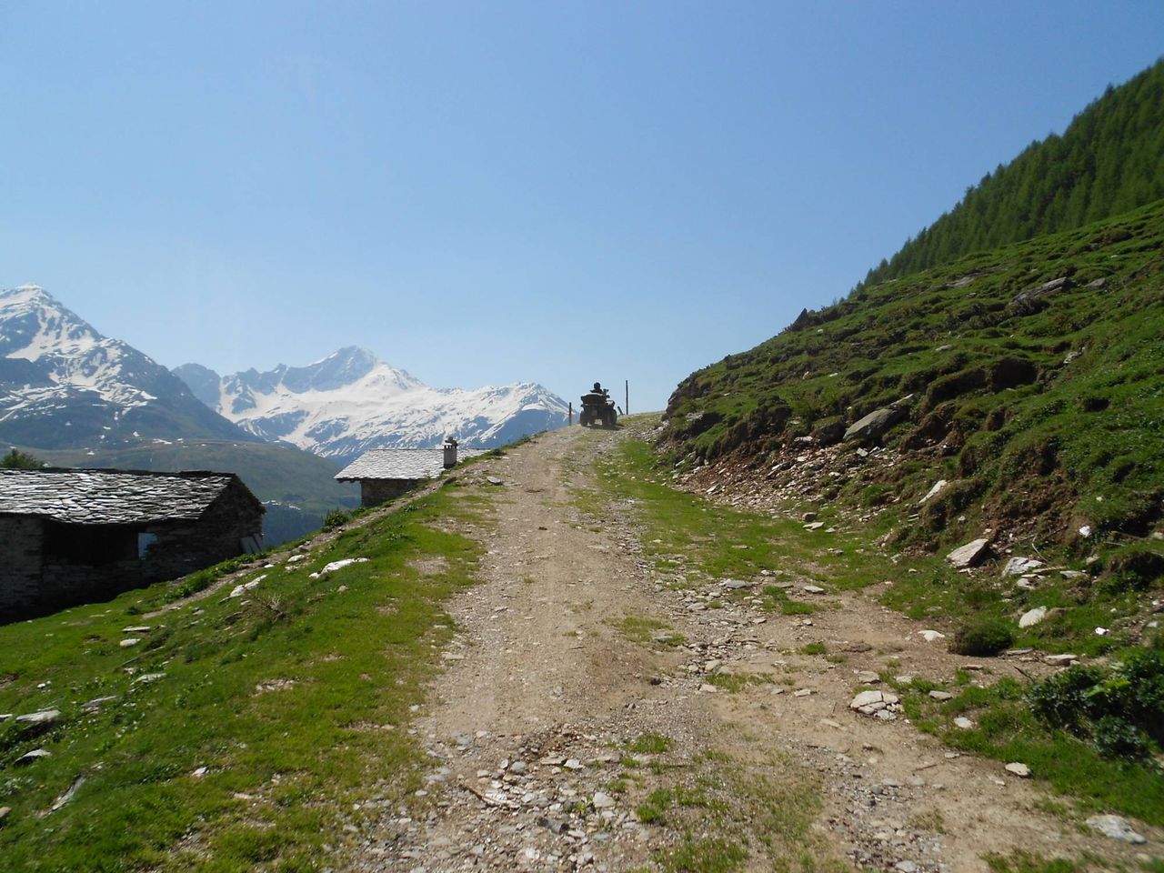 Capanna Gesero Quad Tour ganzer Tag privat ab Lostallo im Tessin