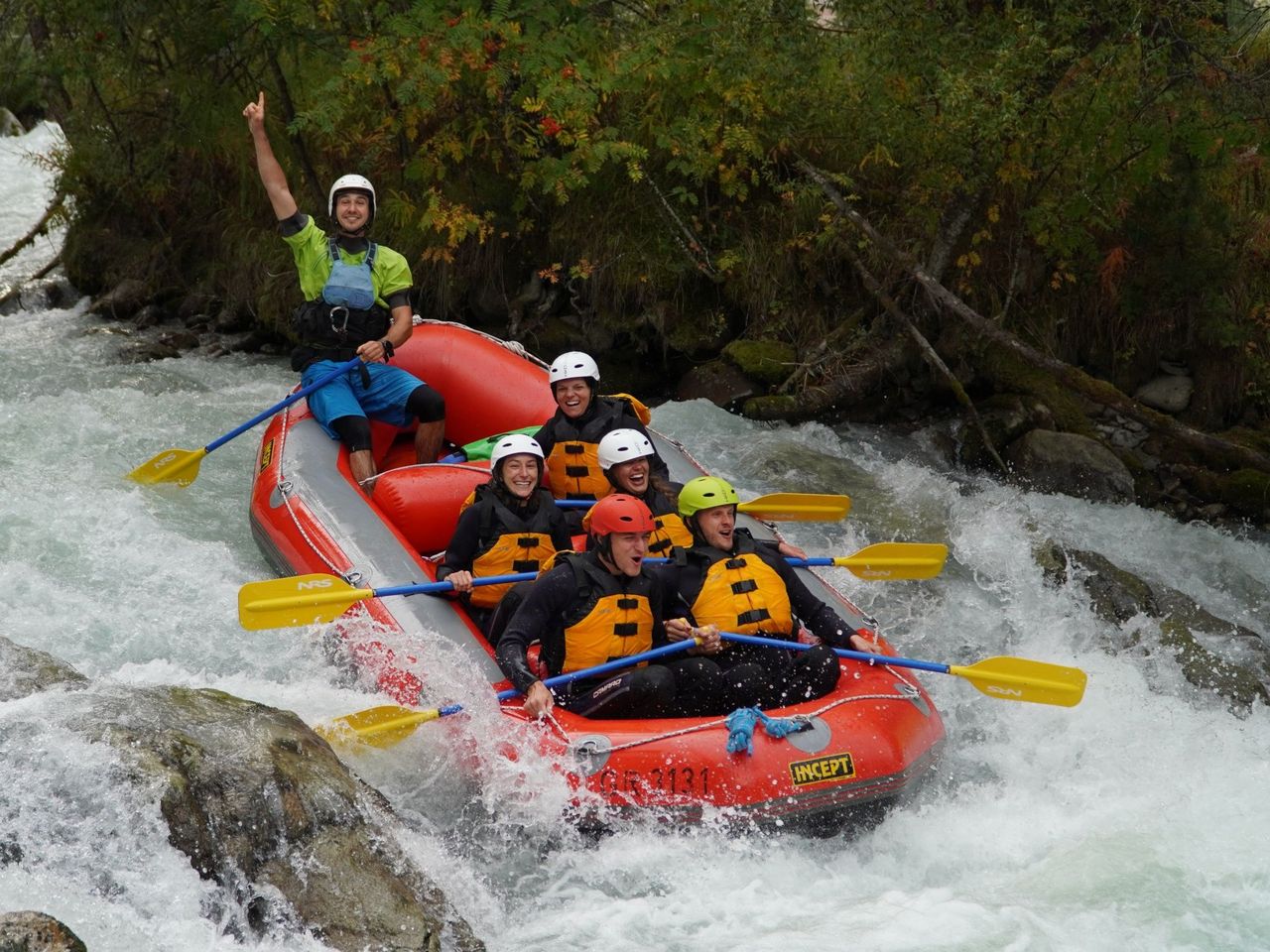 Rafting team event on the Inn in the Engadin