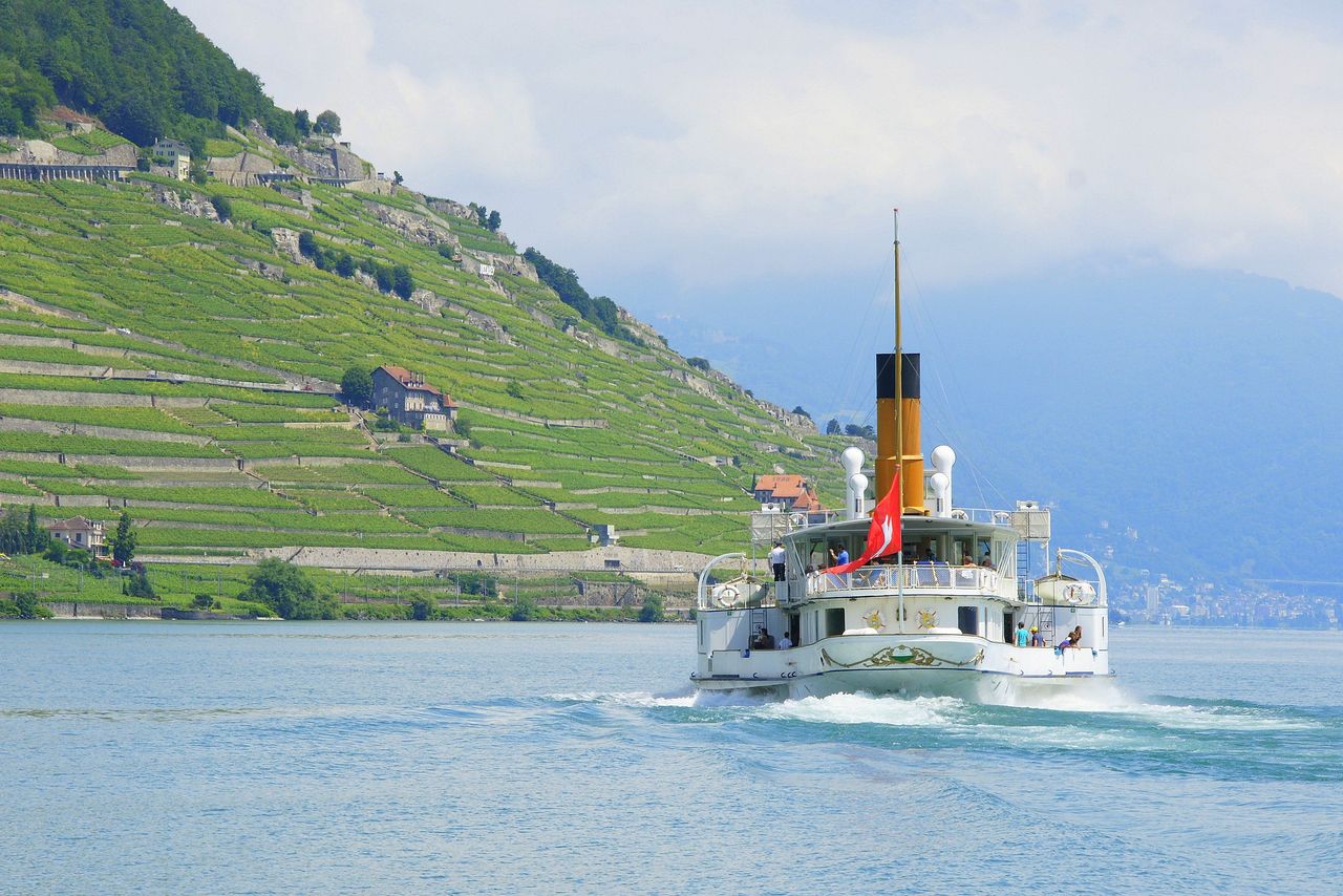 Schiffsrundfahrt Ticket ab Lausanne bis Schloss Chillon und zurück