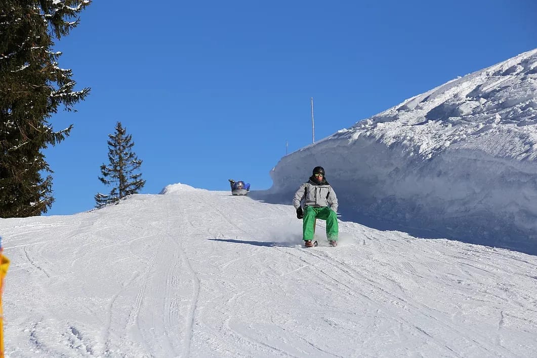 Schlittelpass Tschentenalp mit optionaler Schlittenmiete