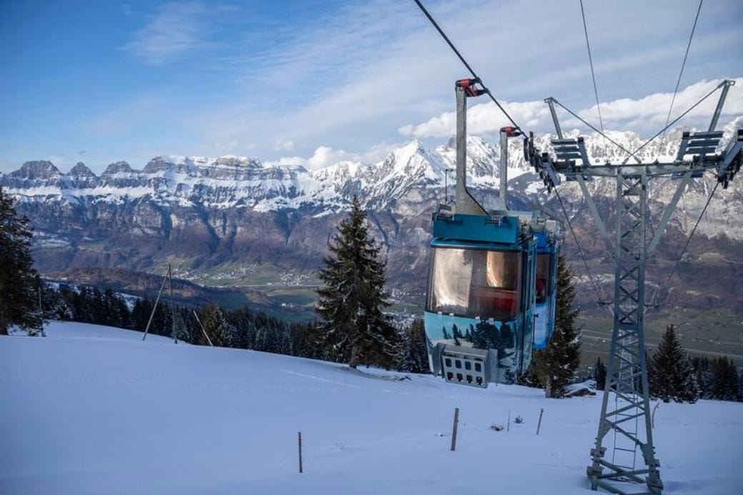 Schneeschuhwandern inkl. Ticket Seilbahn und Käsefondue ab Flums