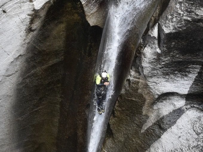 Iragna Schlucht Canyoning für Experten ganzer Tag ab Riviera