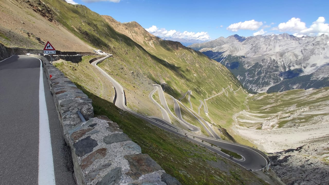 Stelvio-Linie Postauto ab Müstair oder Tirano