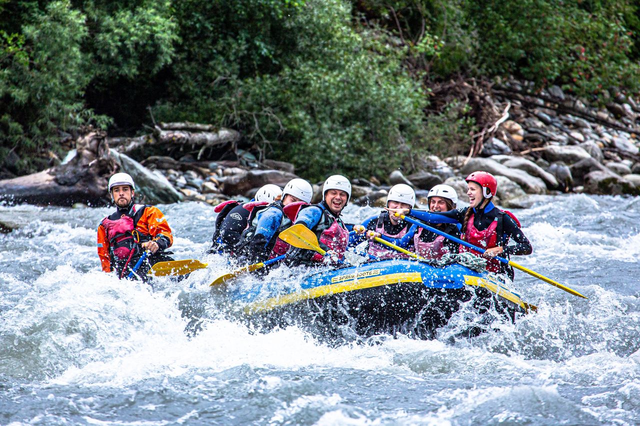 Rafting Tour Vorderrhein mit Grillplausch
