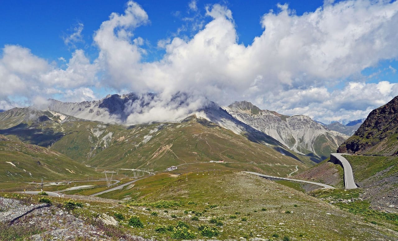 Stelvio-Linie Postauto ab Müstair oder Tirano