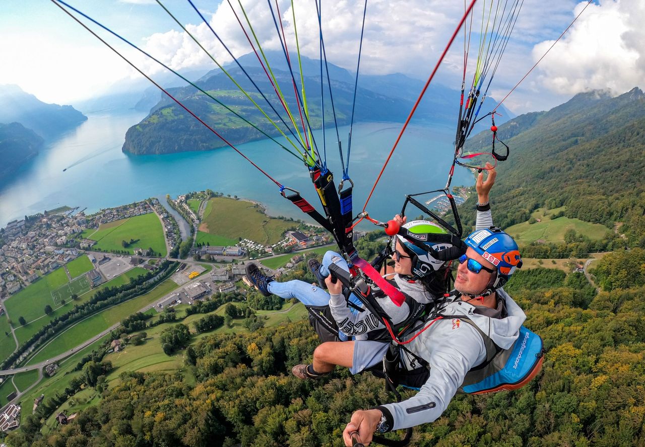Urmiberg Gleitschirmfliegen Vierwaldstättersee Region