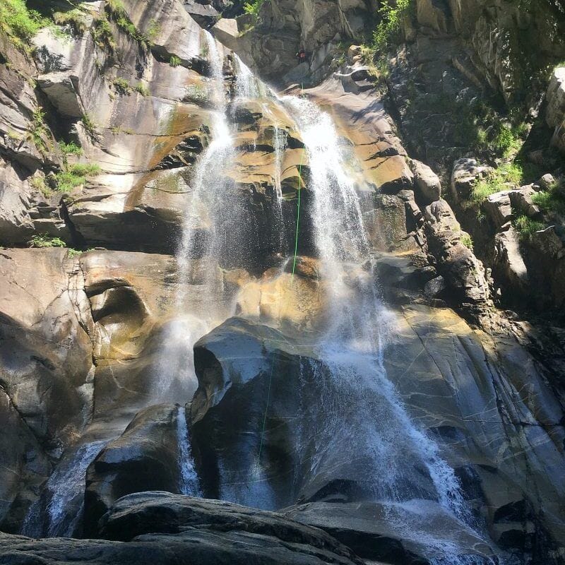 Lodrino Schlucht Canyoning für Experten halber Tag
