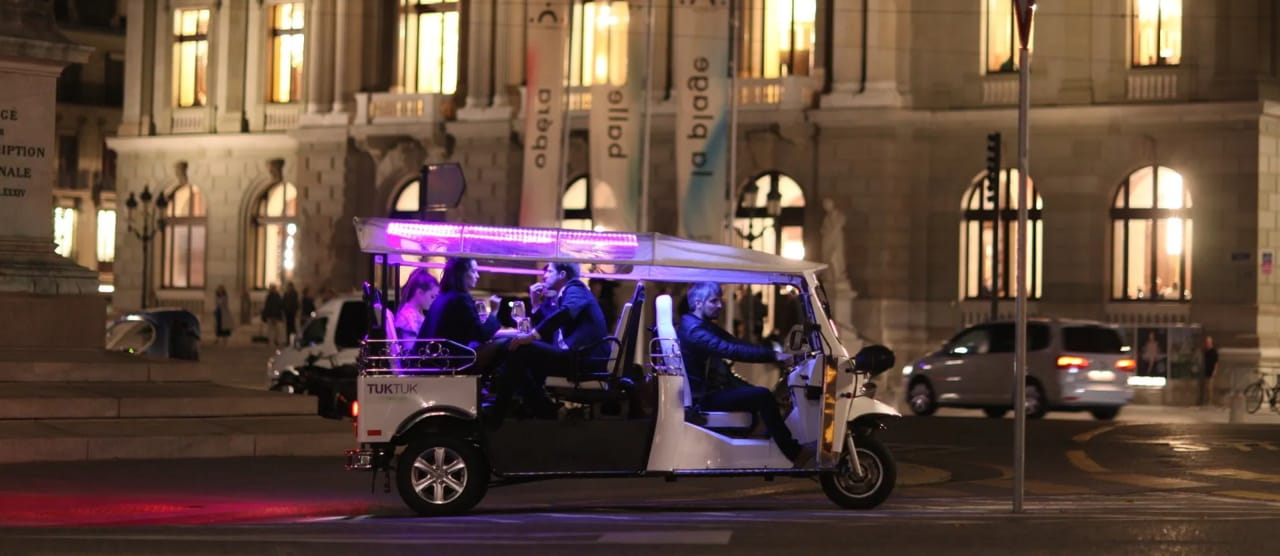 Wein und Käse Stadtrundfahrt E-TukTuk in Genf