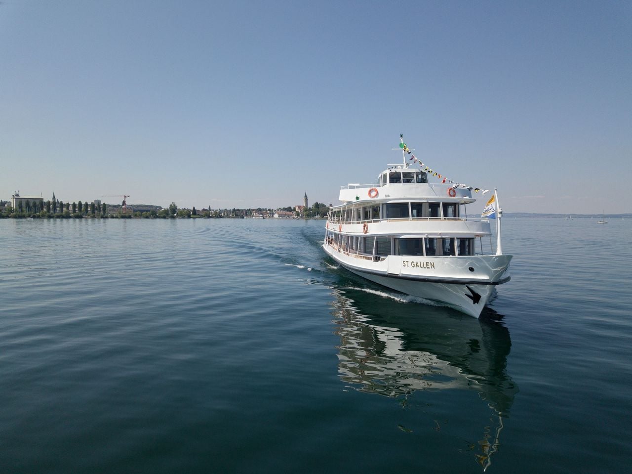 Game menu incl. boat trip Lake Constance from Romanshorn