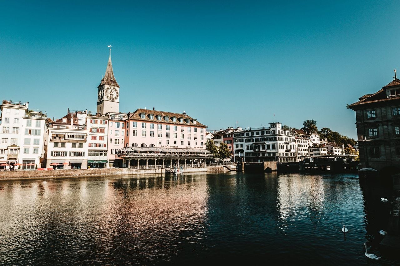LGBTQ City Tour through Zurich with optional Raclette