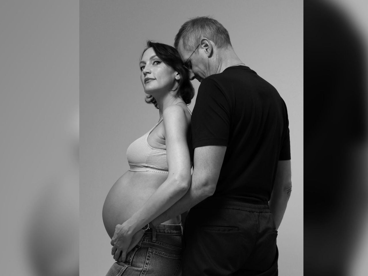 Pregnancy Belly Photoshoot in Bern