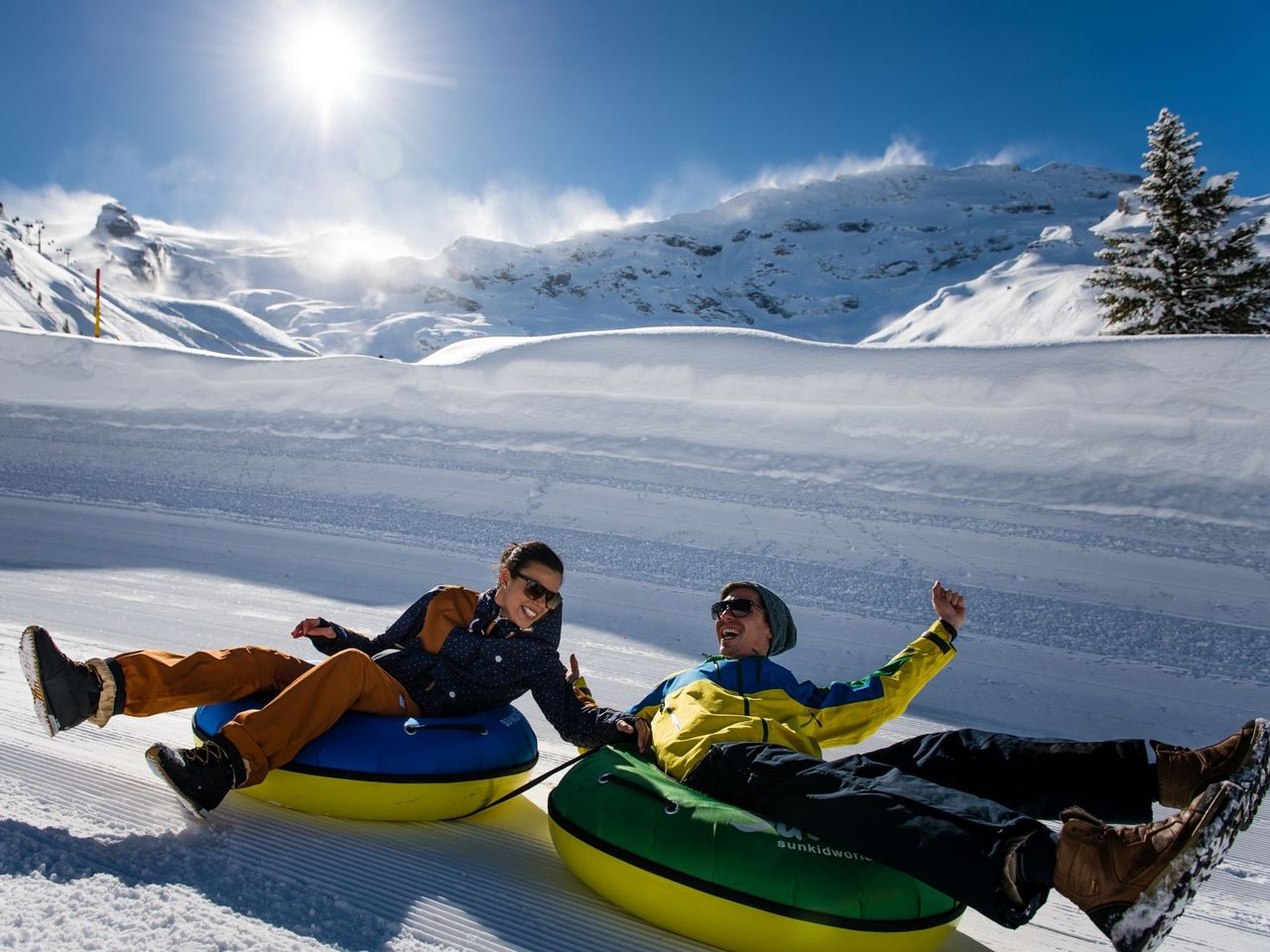 At Zürich: Lucerne and Titlis tour with beginner skiing including Rotair