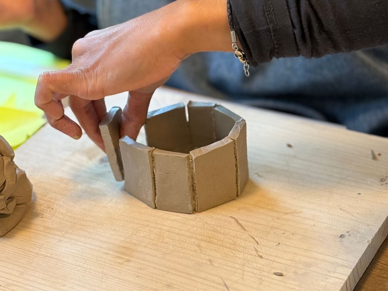 “Handaufbau und freies Gestalten mit Ton”: privater Workshop  in Zürich 