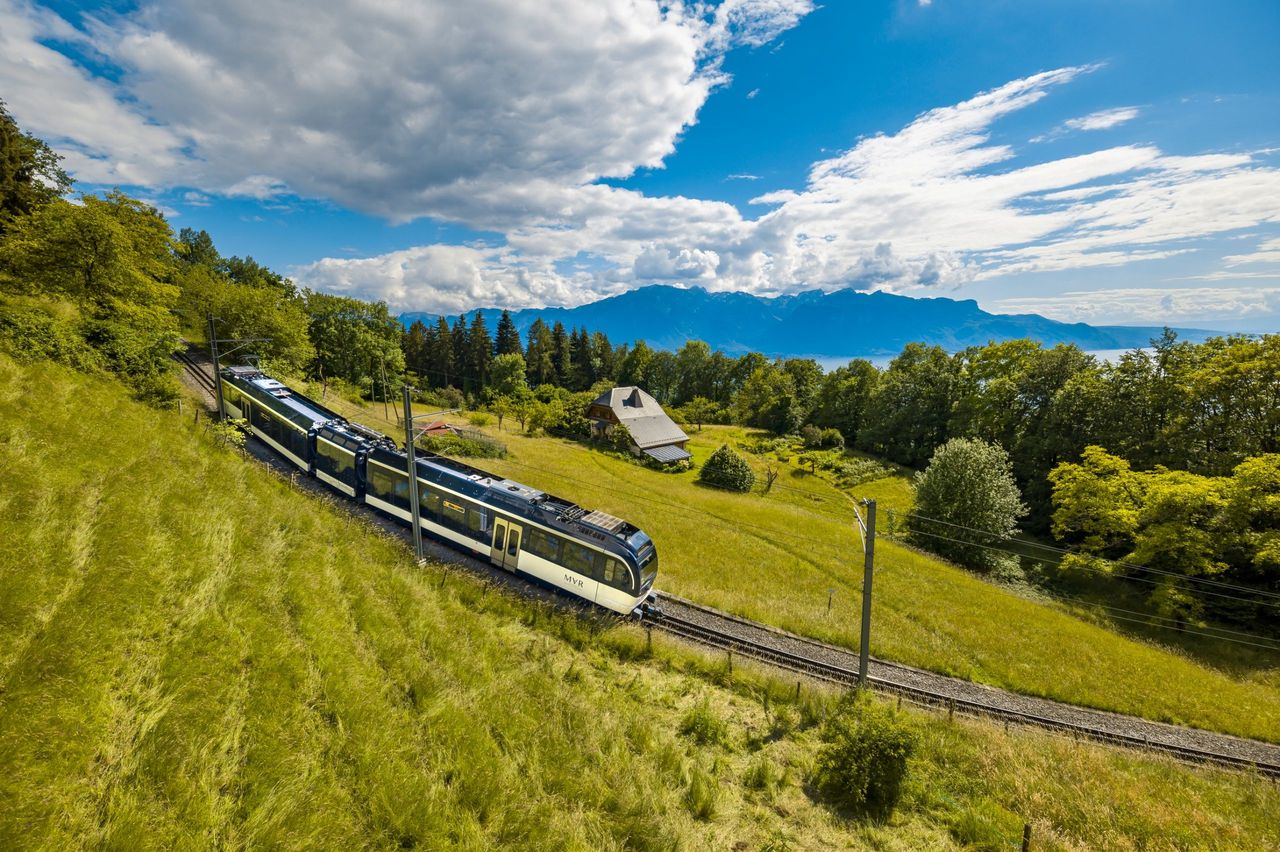 Prenotazione posto Prestige Classe Golden Pass Express da Interlaken o Montreux