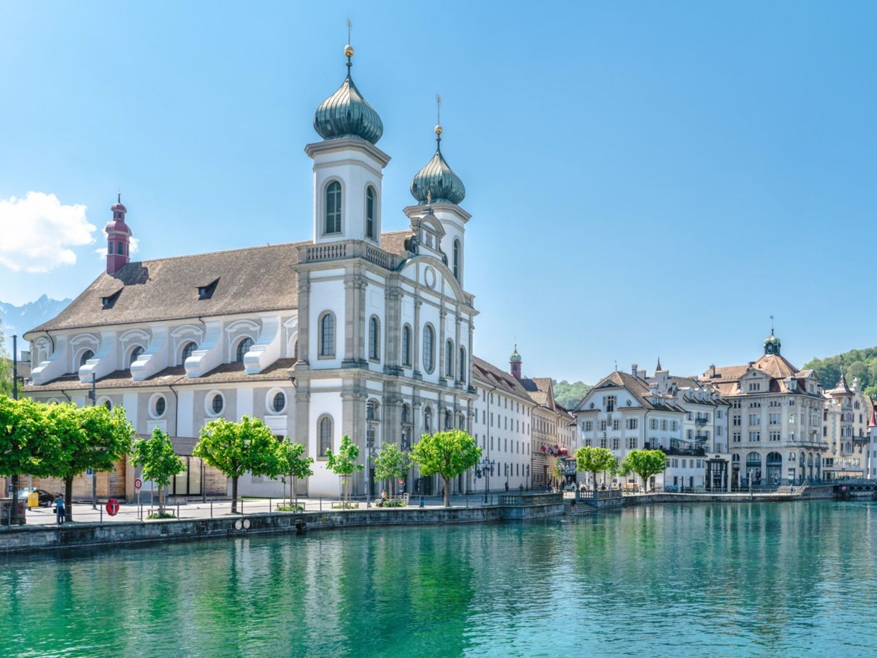Private day trip to Pilatus with Lake Lucerne from Lucerne