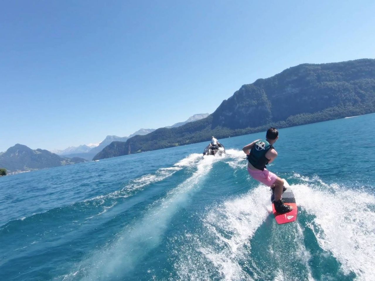 Ab Küssnacht am Rigi: Day trip to Lake Lucerne with inflatable boat
