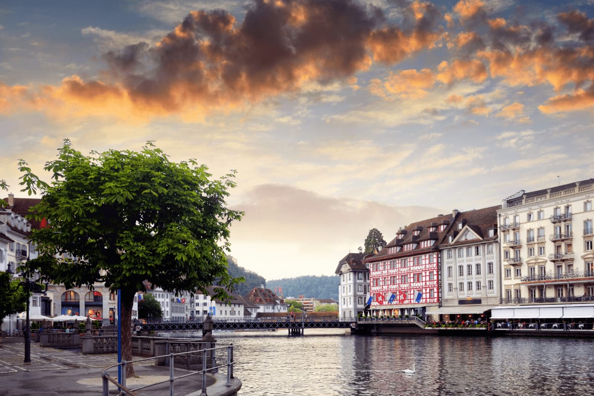 “Champagner Sunset Cruise” mit Skipper Vierwaldstättersee