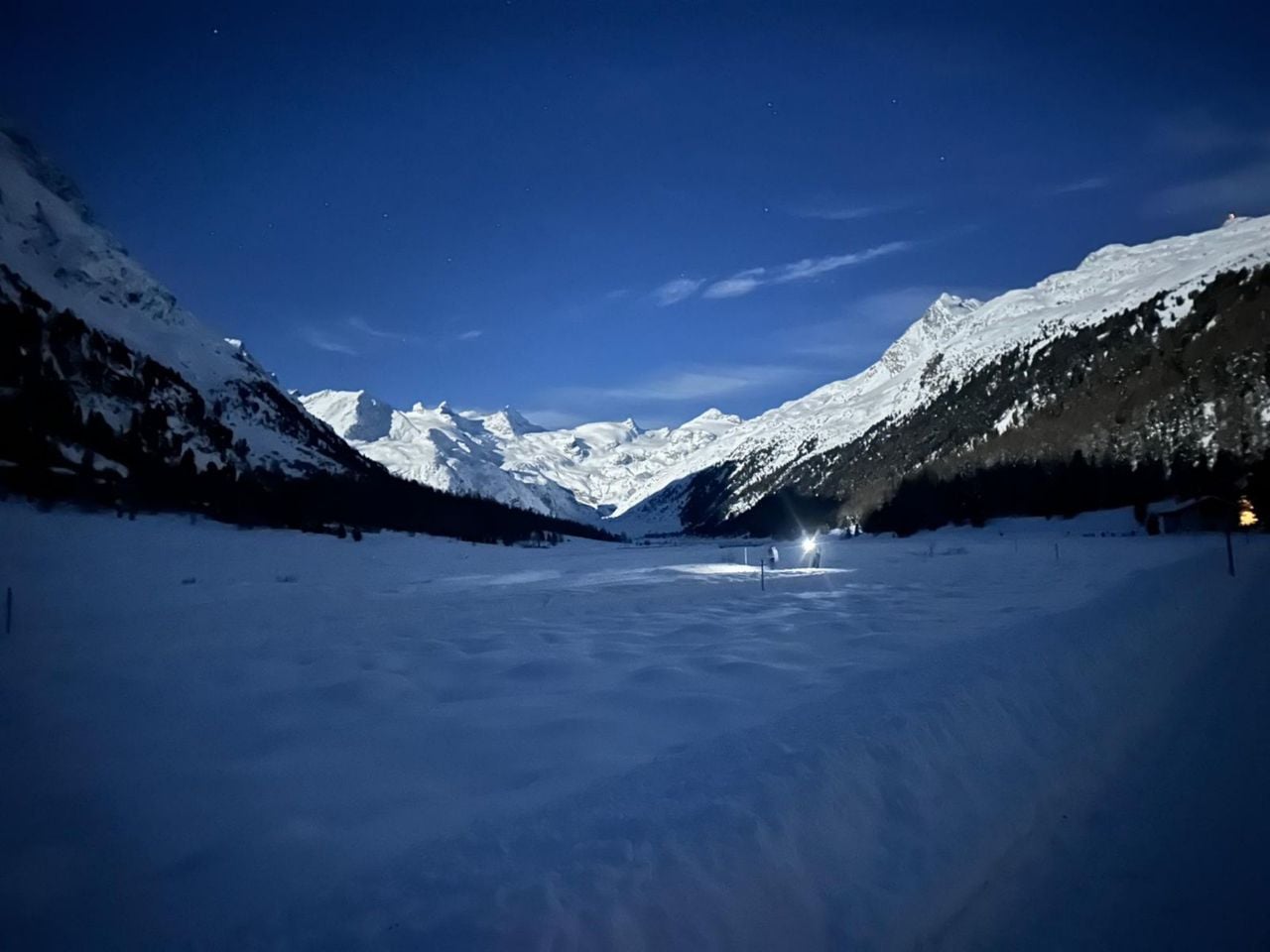 Biketour bei Vollmond im Schnee mit Abendessen ab St. Moritz