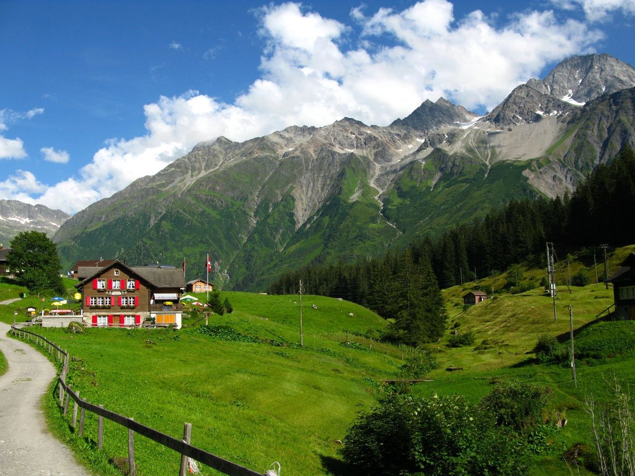 Geführte Wanderung zu versteckten Juwelen in den Alpen