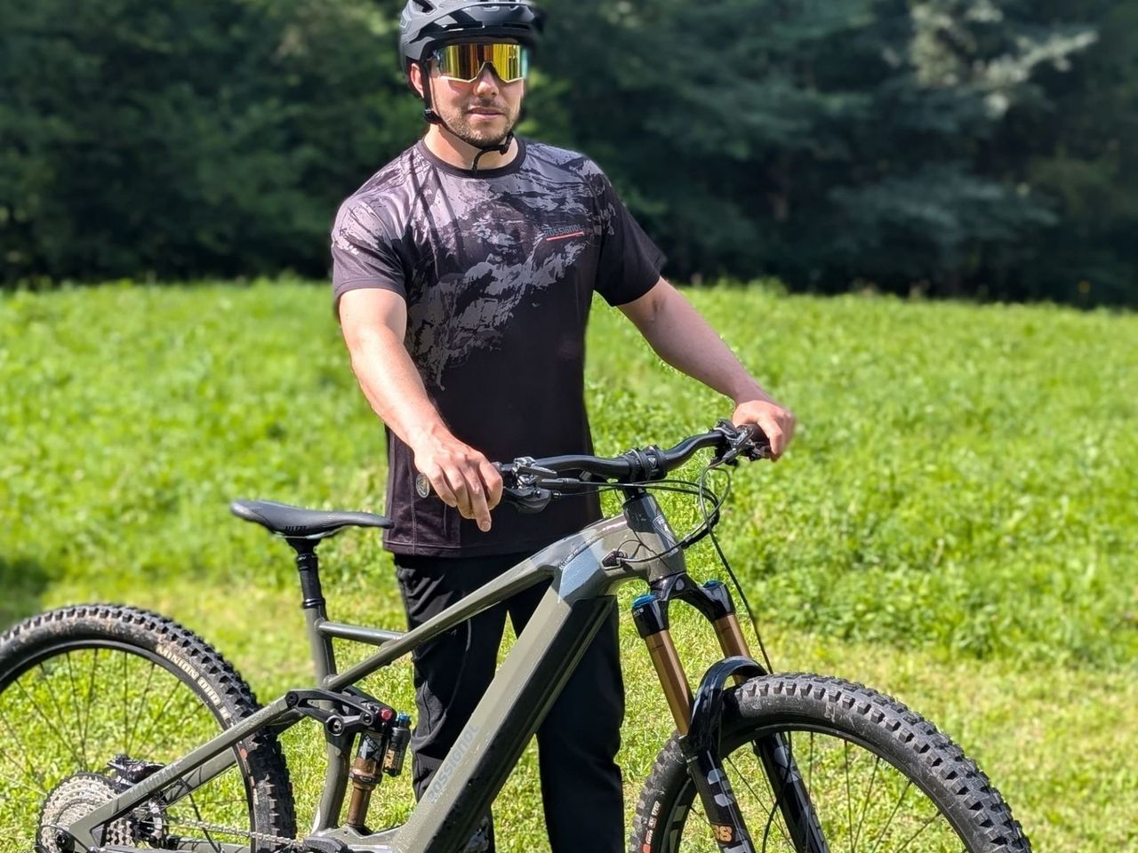 Halbtägige, selbstgeführte Familien E-Bike Tour ab Champéry