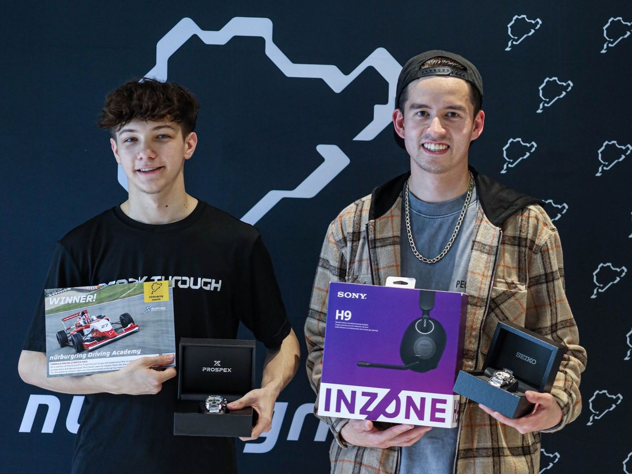 “Sim Racing” virtuelle Fahrt und Lounge in Roche