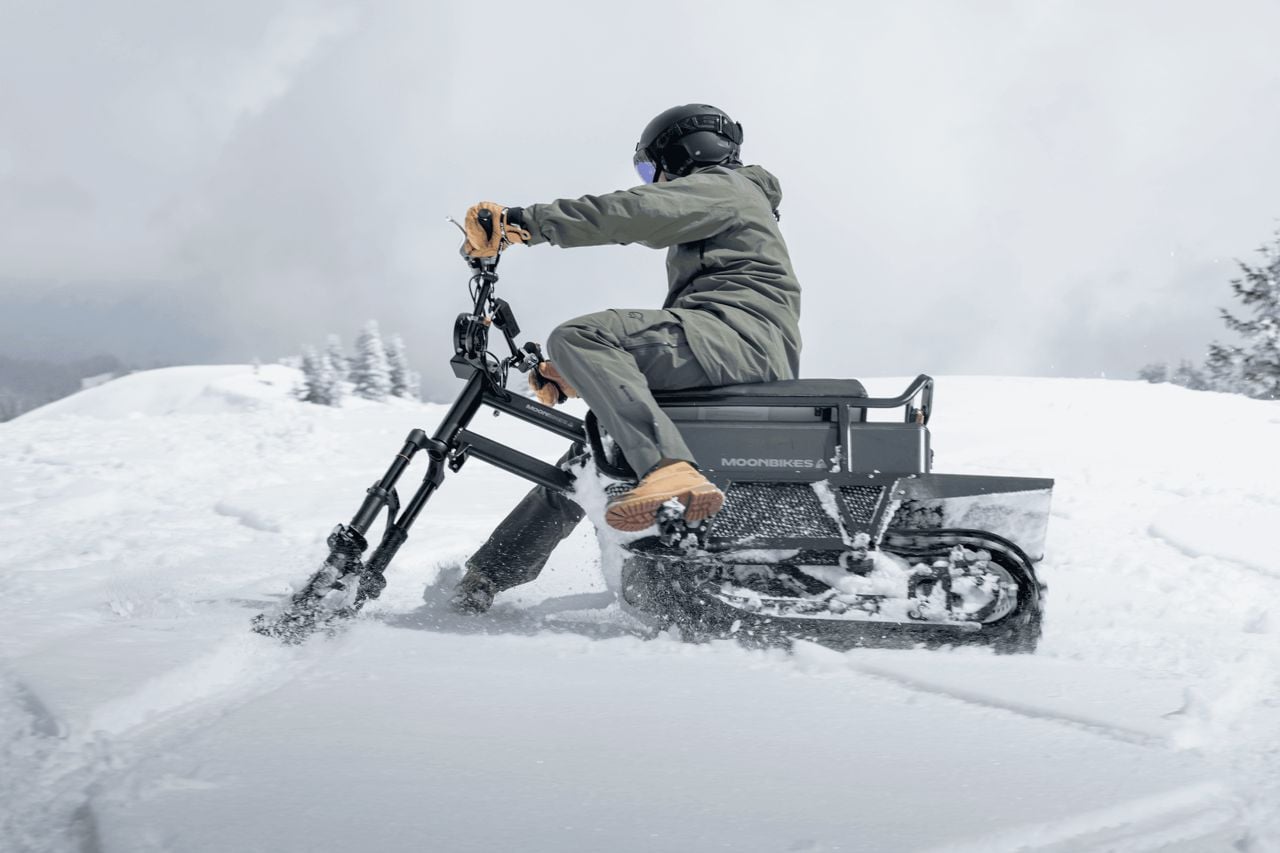 Schneemobil, Moonbike und Bobsla fahren im SnowXpark Engelberg Titlis