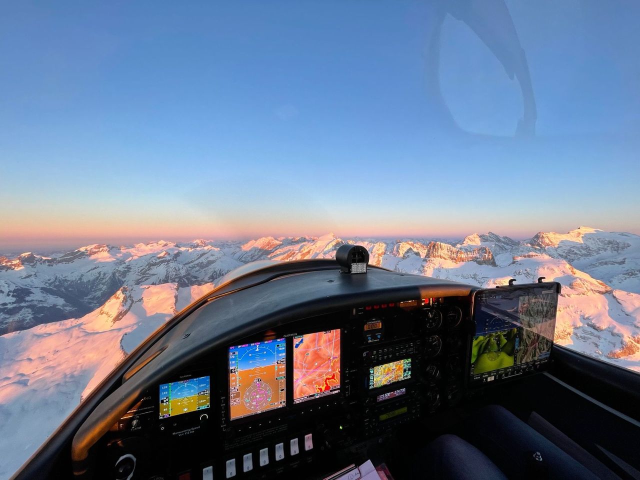 "Alpinresa" 90 min rundflygning från Bern-Belp