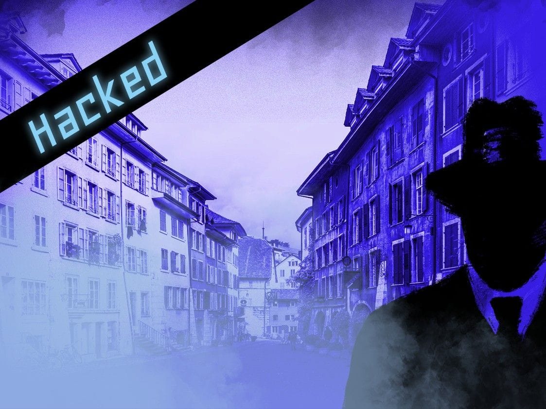 "Find-the-Code: Fall Hacked" Outdoor Escape Game Biel
