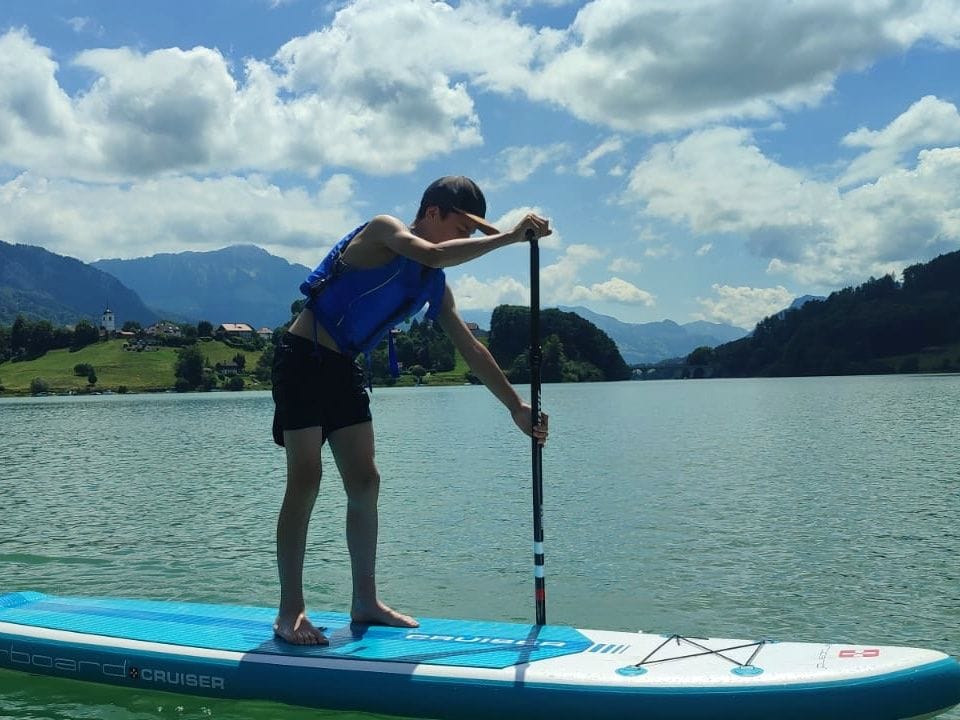 Miete SUP für Familien oder Einzelpersonen auf dem Greyerzersee