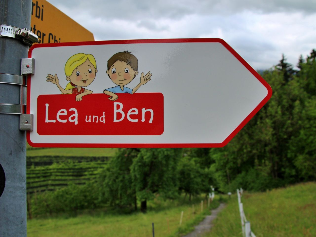 Erlebnisweg “Lea und Ben bei den Mutterkühen” in Luthern Bad