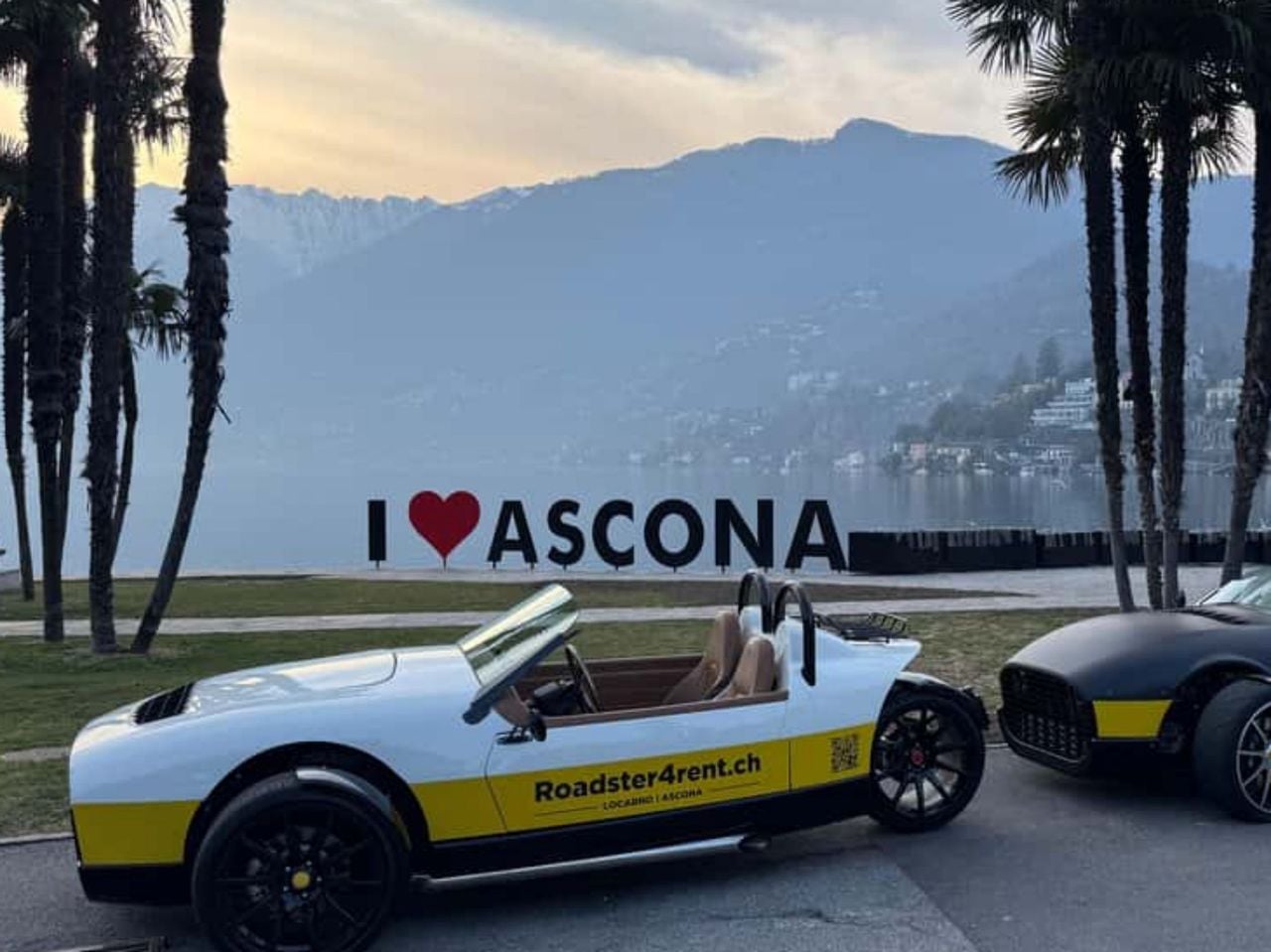 Ascona: Fahrt mit einem 3 rädrigen Vanderhall (Roadster) ab Locarno
