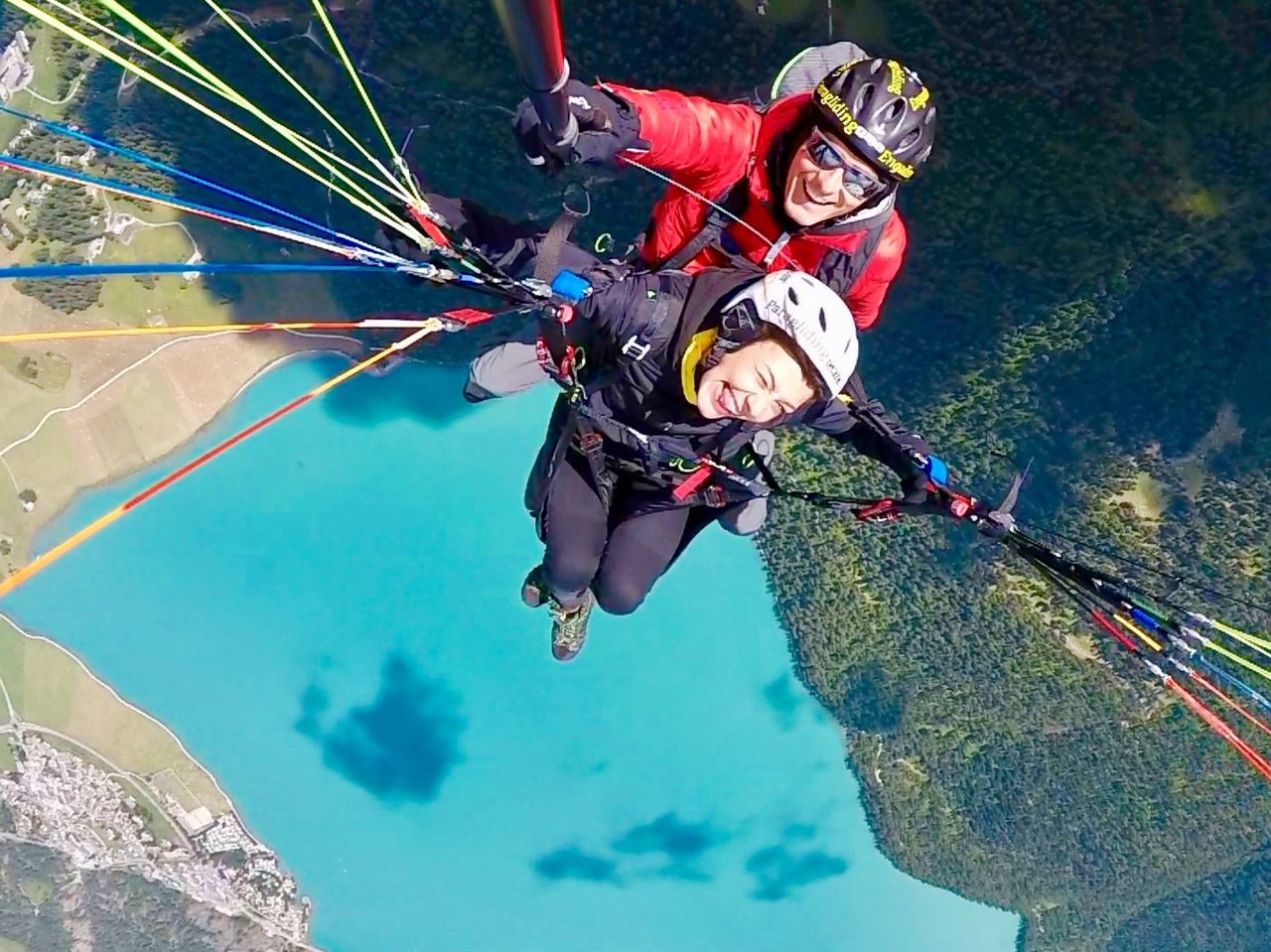 Engadin Gleitschirmfliegen mit tollen Extras