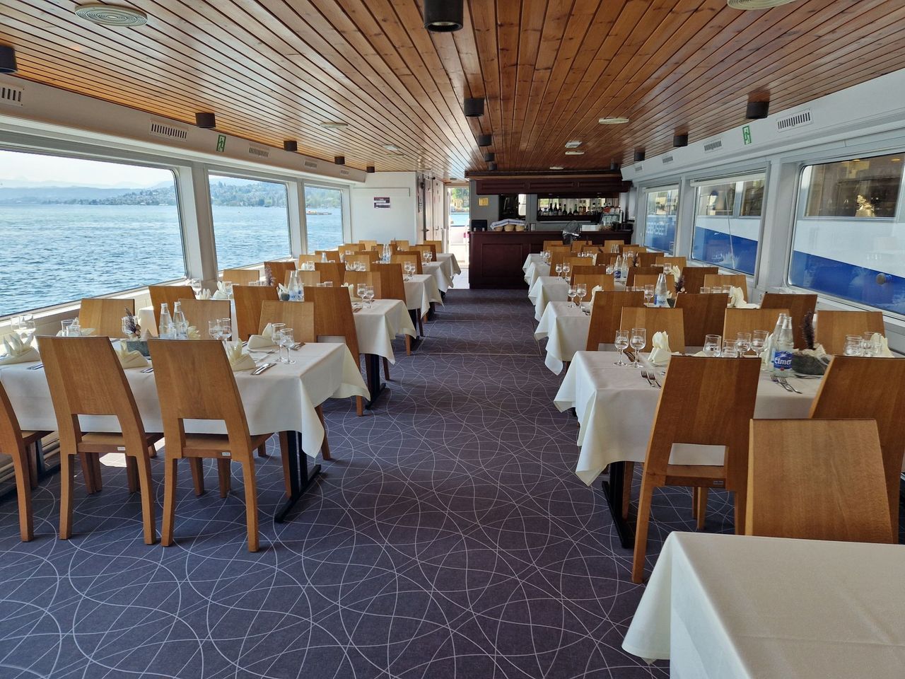 Weincomedy Schiff mit Menü ab Rapperswil