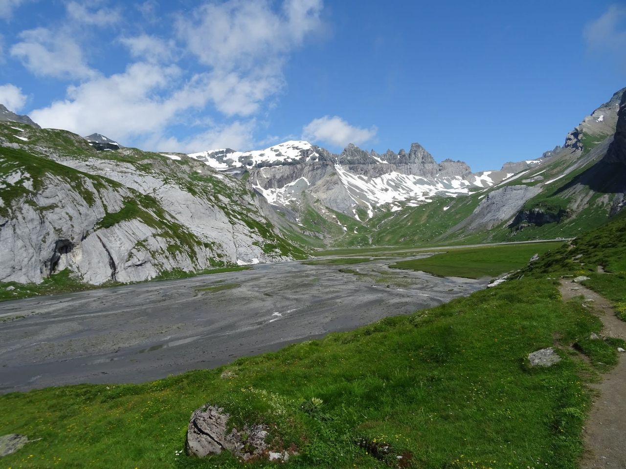 Kletterkurs für Einsteiger im Klettergarten im Churer Rheintal