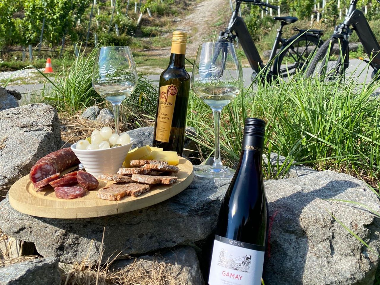 Selbstgeführte E-Bike Tour am Weinberg inkl. Picknick ab Sion