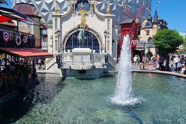 Ab Zürich: Privater Tagesausflug an den Winterzauber im Europa-Park