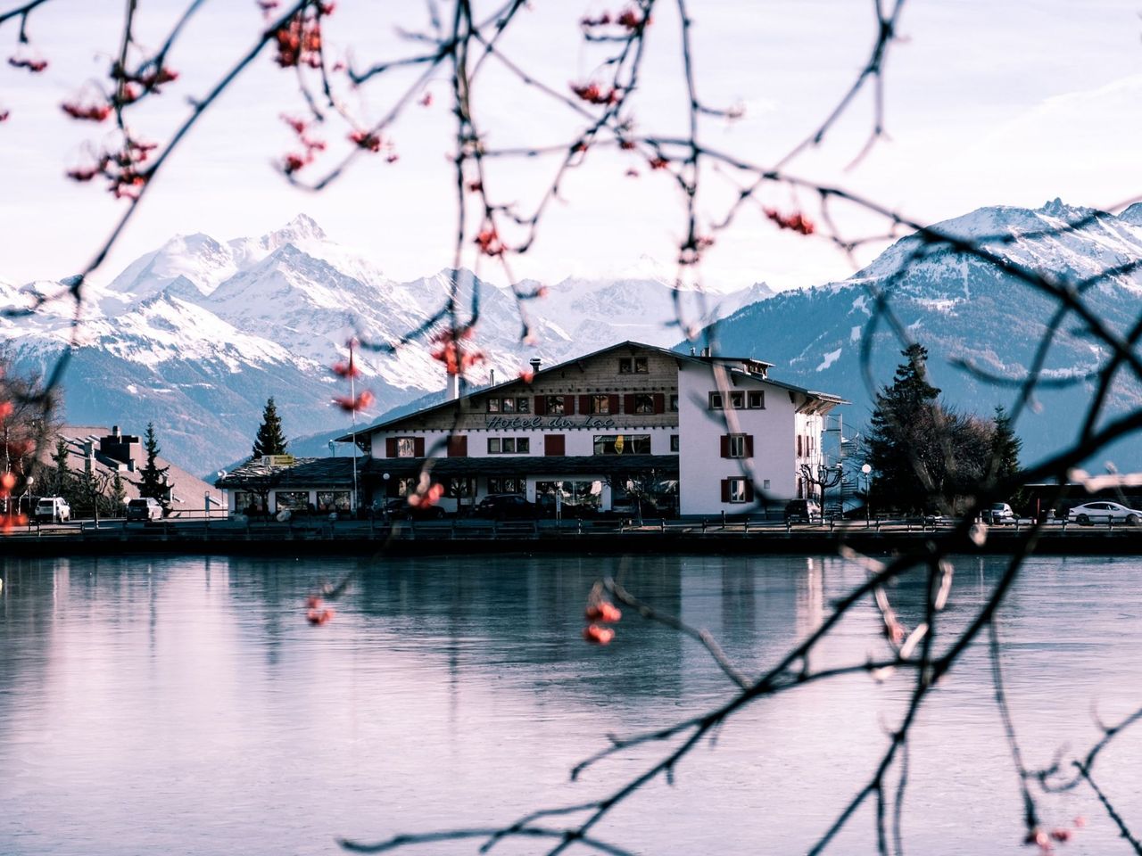 Ab Sierre: privater Transfer im Minibus nach Crans Montana oder Vércorin