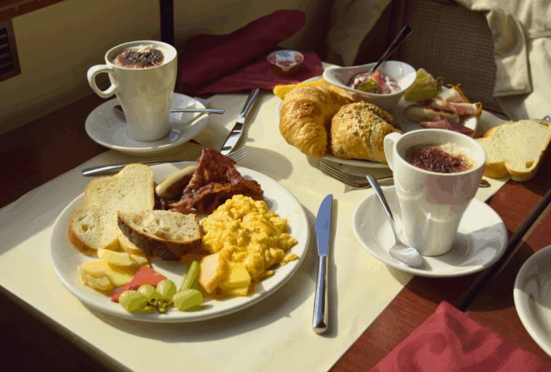 Crociera con colazione sul Lago dei Quattro Cantoni da Lucerna