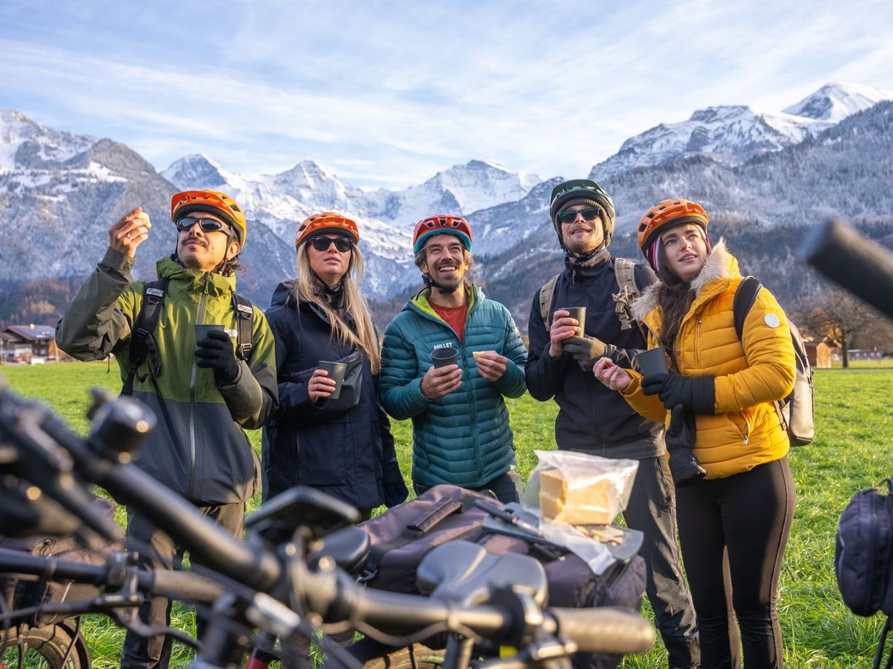 Scenic Winter E-Bike Tour durch die Region Interlaken