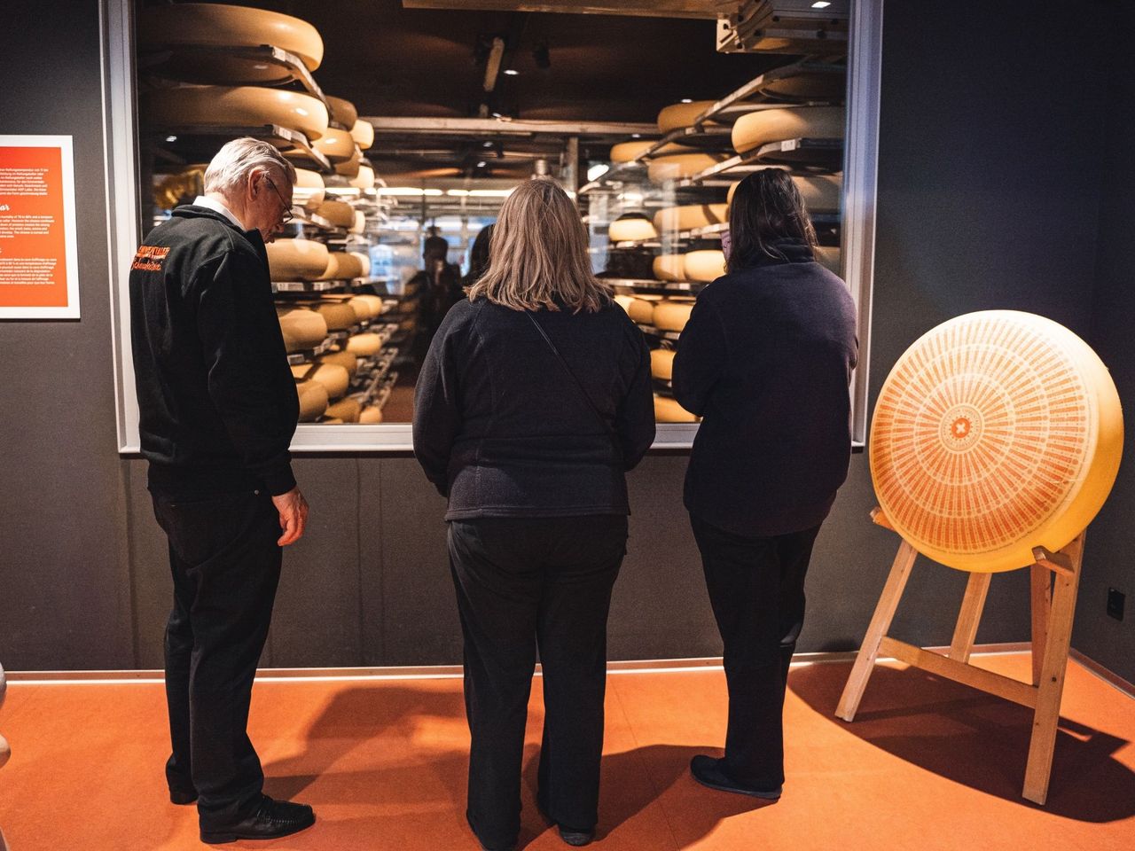 Emmentaler Schaukäserei: Geführter Rundgang mit Königsweg für Gruppen