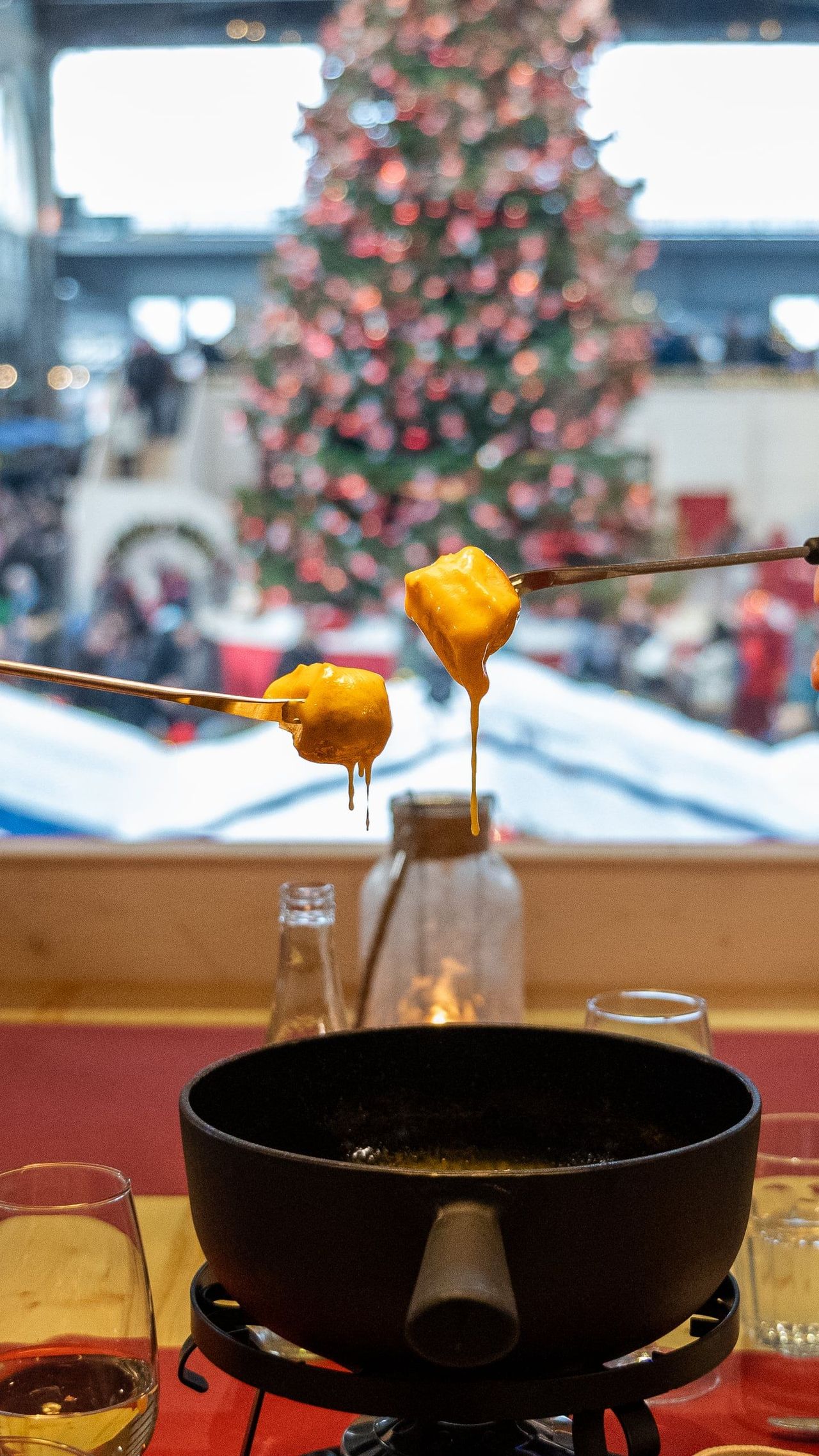 Dîner fondue dans le Parsennbahn Fondue-Express à Zürich HB